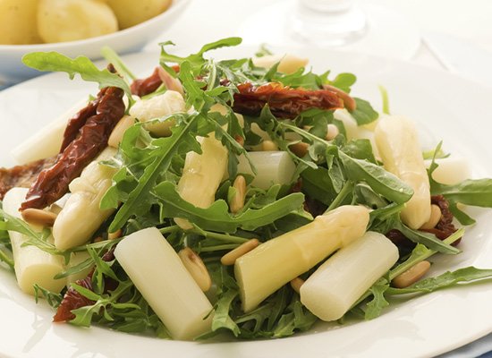 Spargel Salat mit Rucola und Zitrone | cooknsoul.de