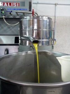 olivenoel-presse
