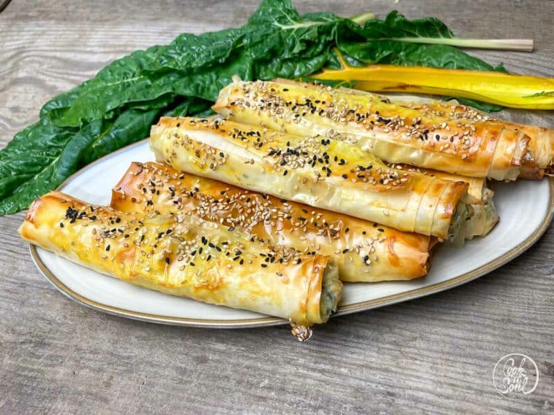 Börek mit Mangold und Feta als türkische Vorspeise