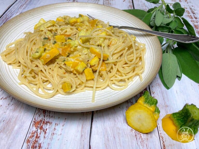 Gelbe Zucchini mit Safran Zitronensauce zu Spaghetti | cooknsoul.de