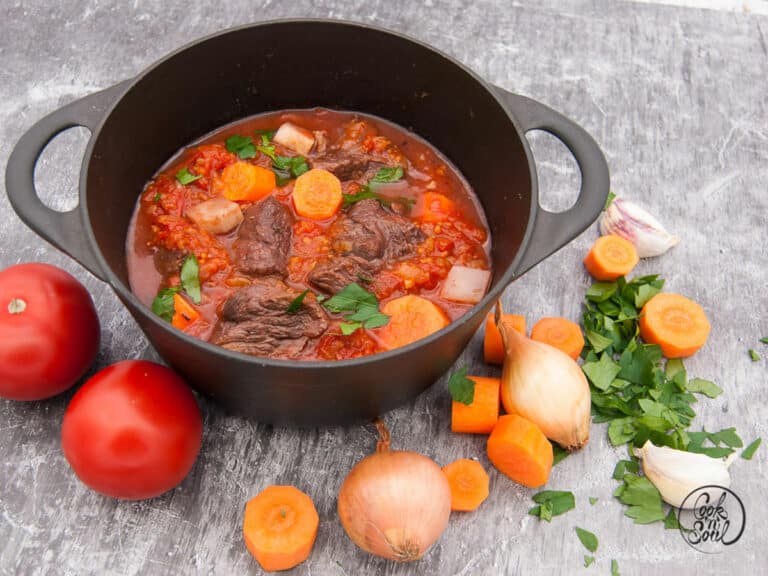 Gulasch mit Rindfleisch und Fenchel Tomaten Sauce cooknsoul.de