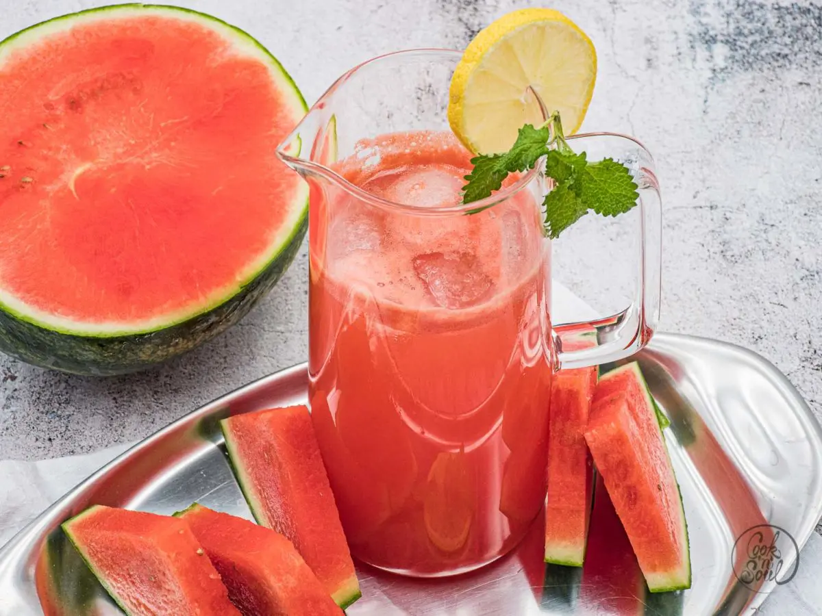 Wassermelonen Limonade 🍉 Sommerdrink für heiße Tage | cooknsoul.de
