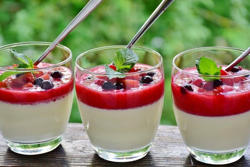 Erdbeer Panna Cotta - traumhaft selbst gemacht | cooknsoul.de