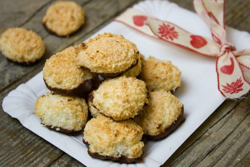 Kokos Plätzchen - Kokoskuppeln mit Schokocreme | cooknsoul.de