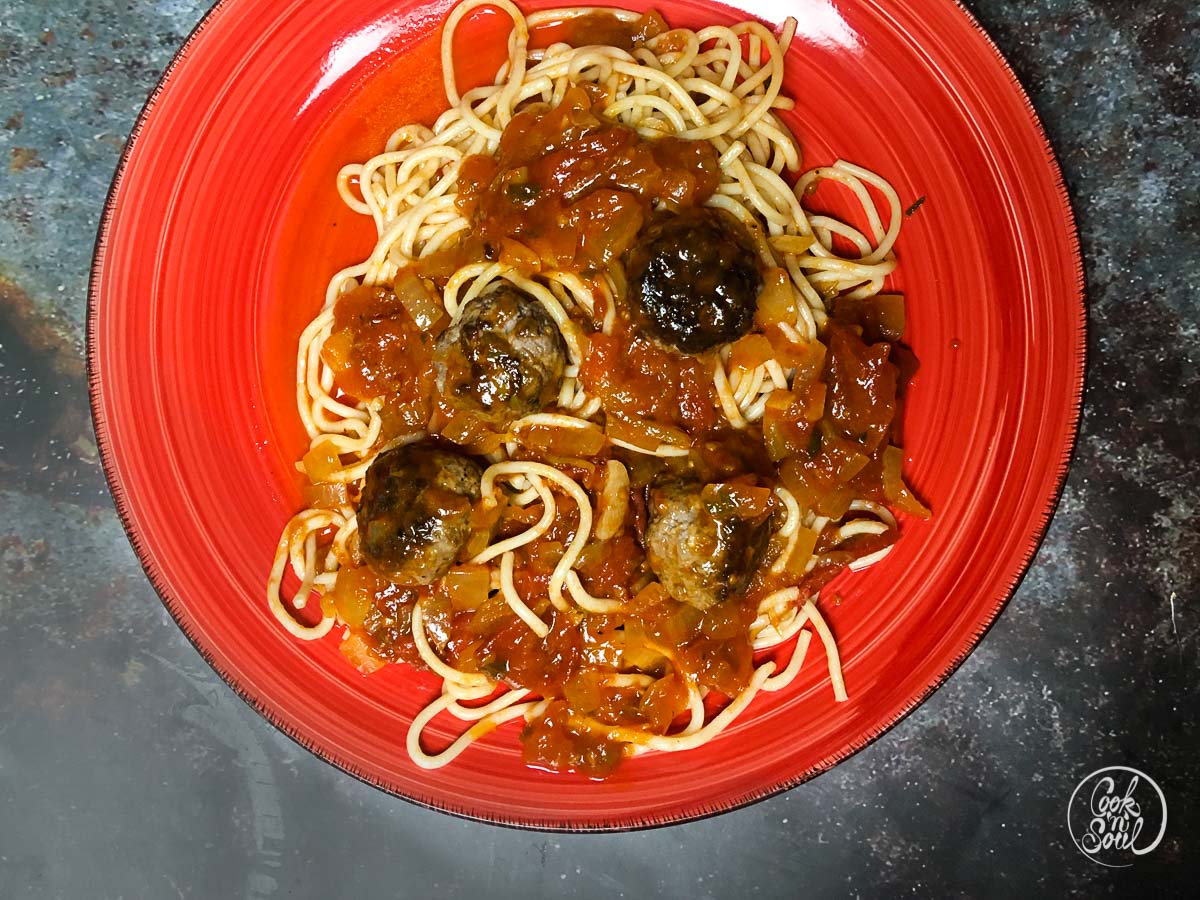Spaghetti mit Hackfleischbällchen
